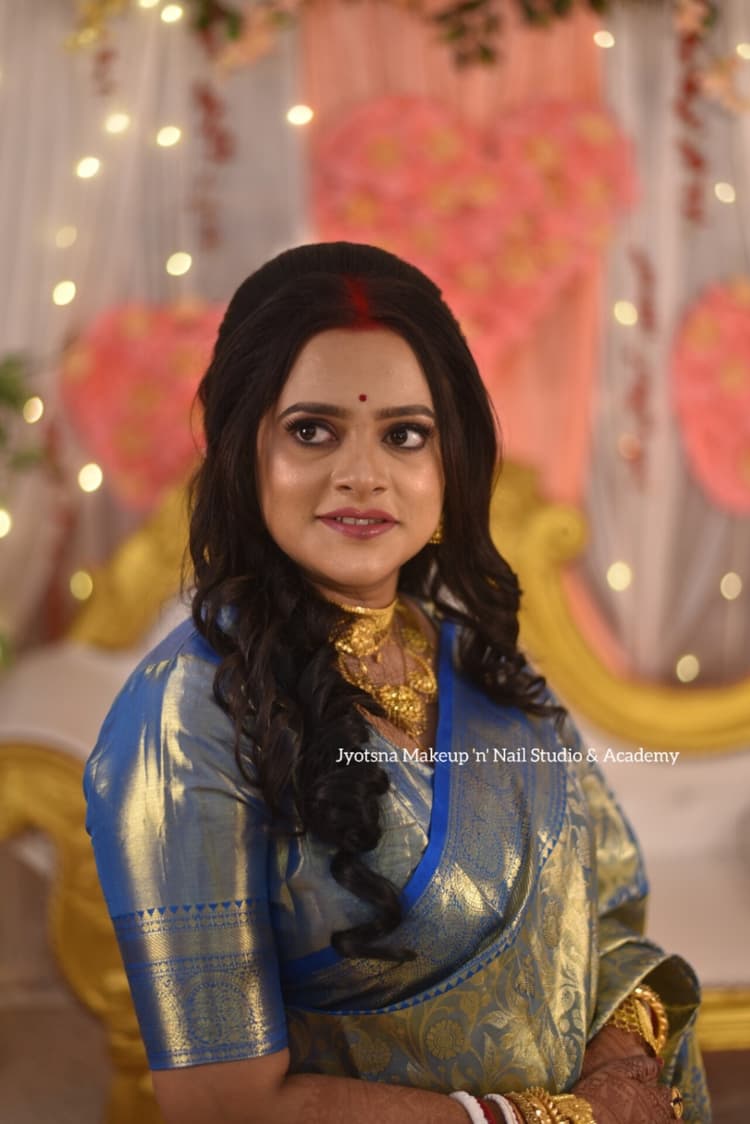 Jyotsna Makeup 'n' Nail Studio & Academy image 27