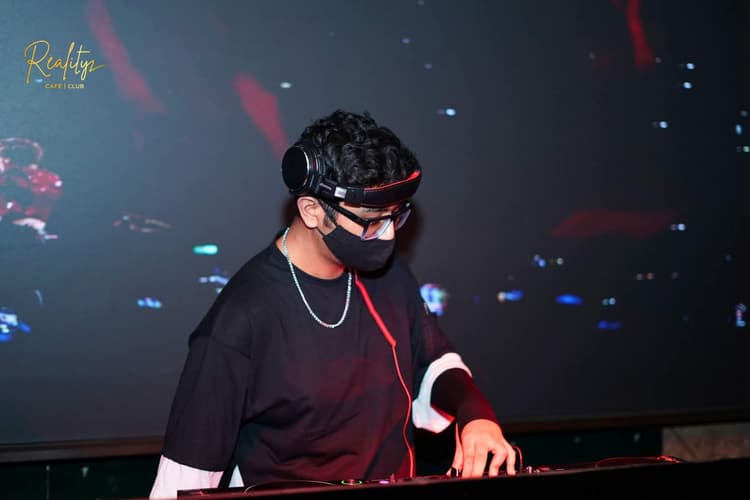 DJ Chainriser image 1