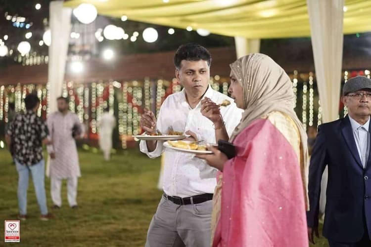 HIYAR MAJHE KOLKATA image 2