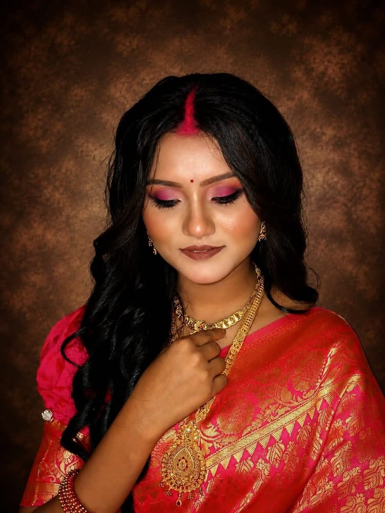 Priyajaiswal_makeup_artist image 1