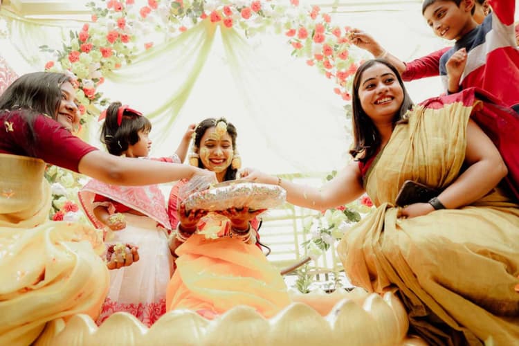 The Wedding Wrapper image 1