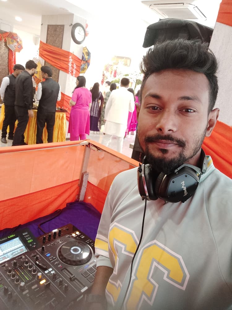 Dj biswajit image 7