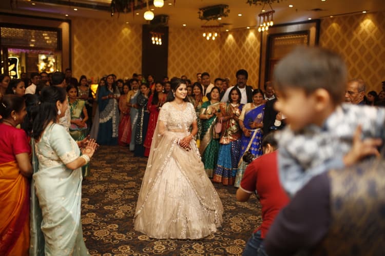 Jyoti Shaw Makeup Studio and Academy image 5