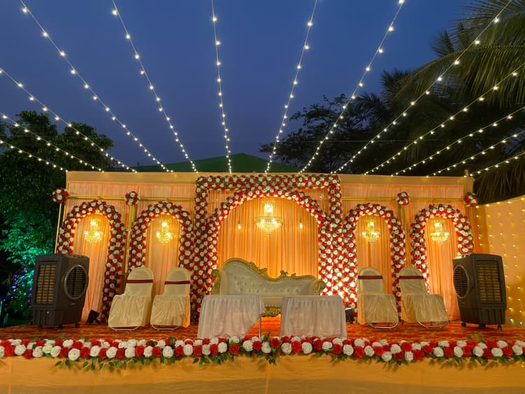 Sova Decorators image 1