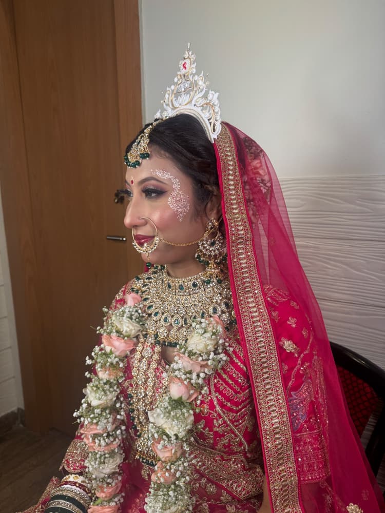 Makeup Artist Sagar & Academy image 3