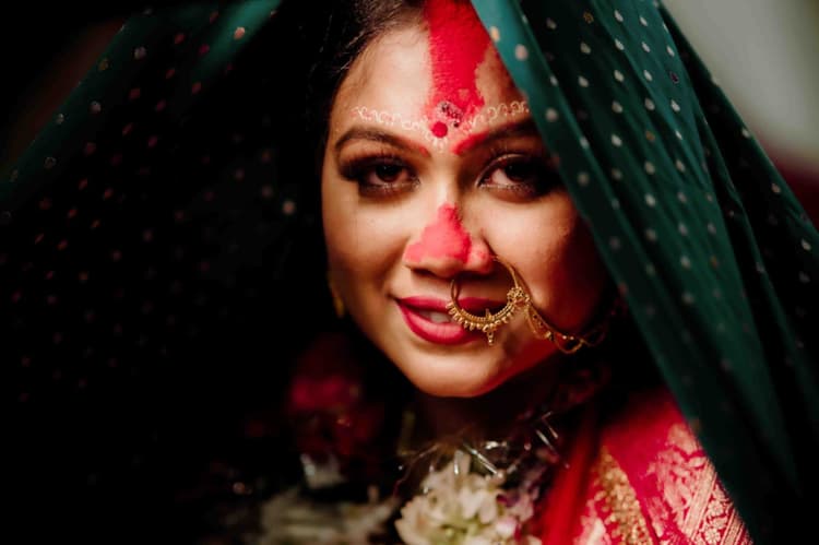 The Wedding Wrapper image 3