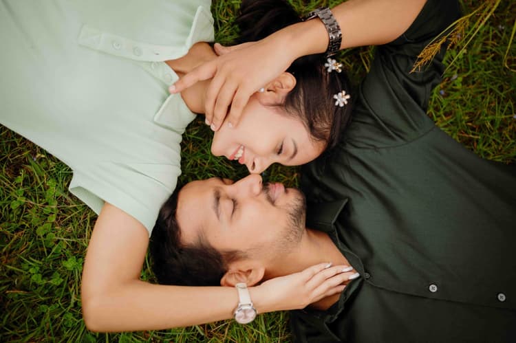 The Wedding Wrapper image 5