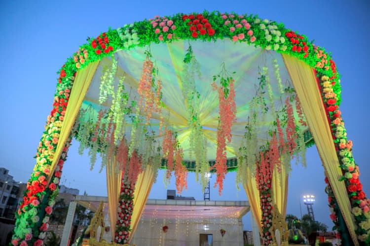 suvo decoraters image 1