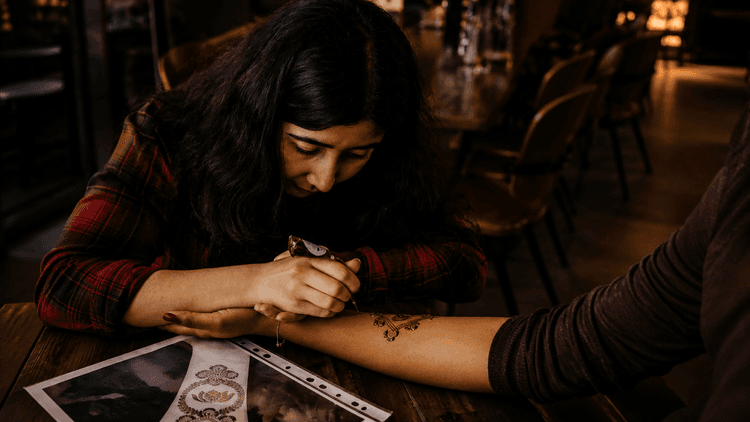 Rukshar mehandi artist image 3