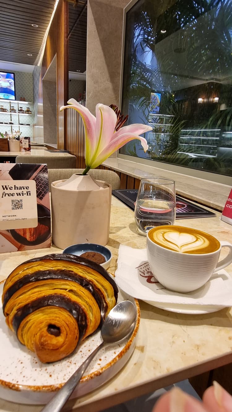 Cocoa Bakery image 3