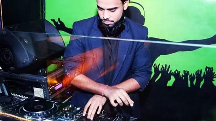 DJ SUMIT image 6