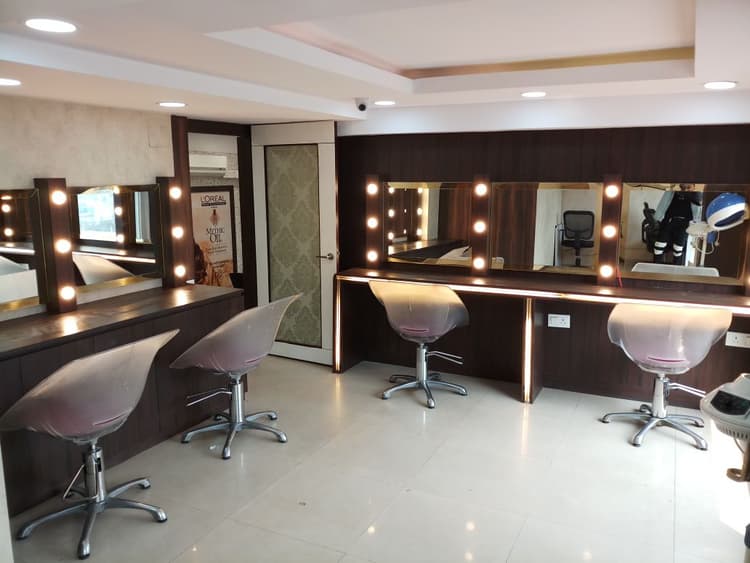 EYE TURNERS image 12