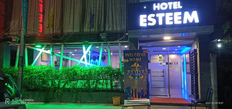 Hotel Esteem image 6