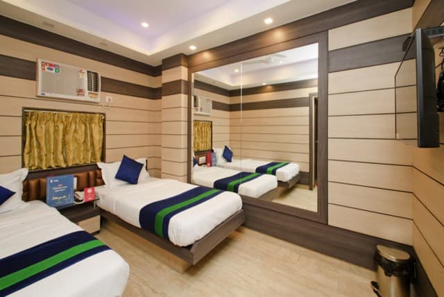 Hotel Esteem image 7