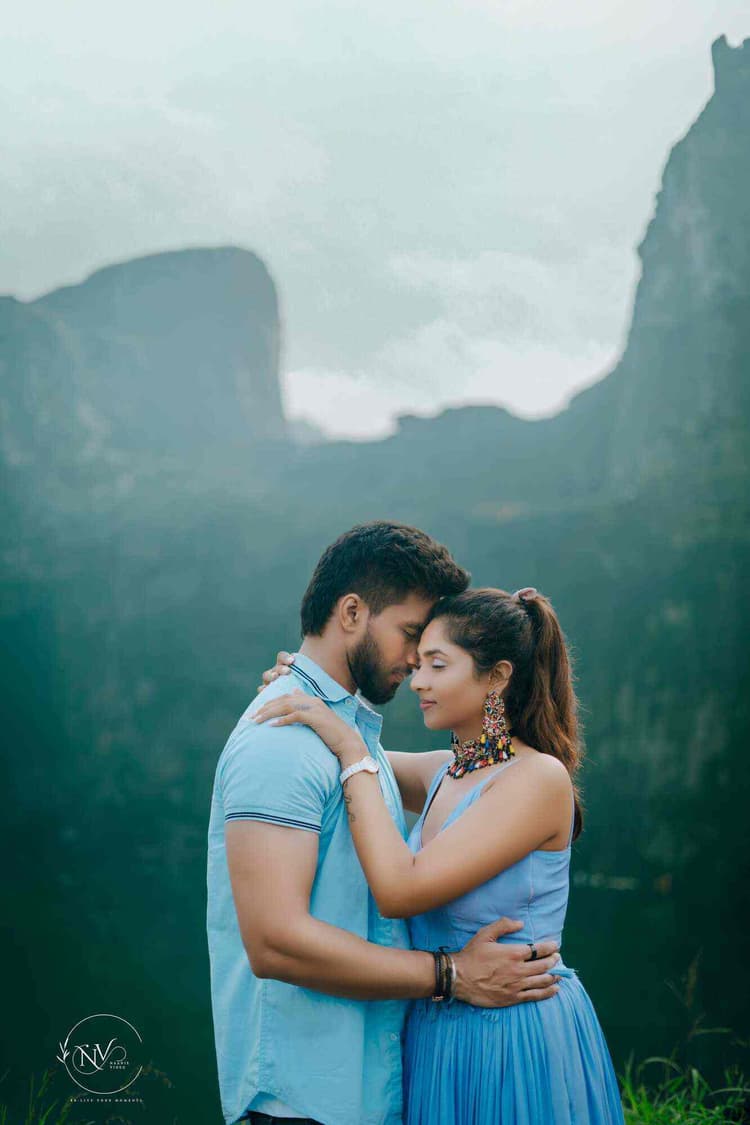 Naanis Video image 1