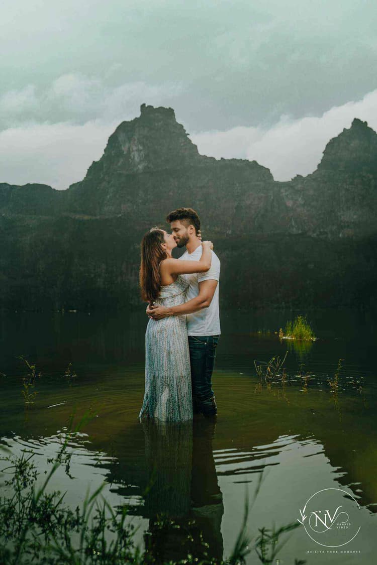 Naanis Video image 17