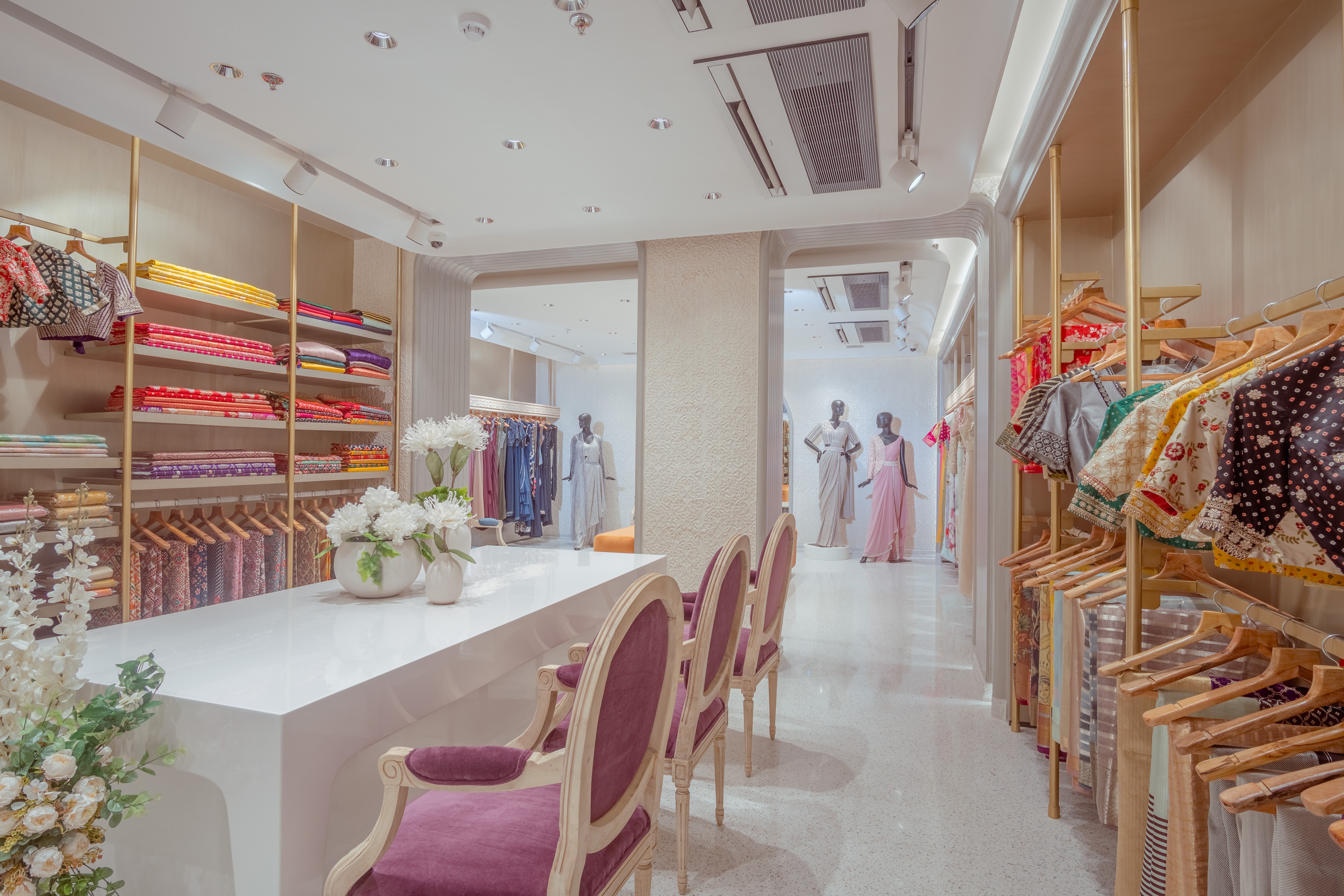Onaya bridal wear in Kolkata, Kolkata