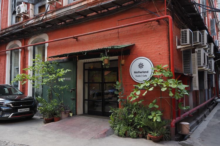 One Way Cafe image 9