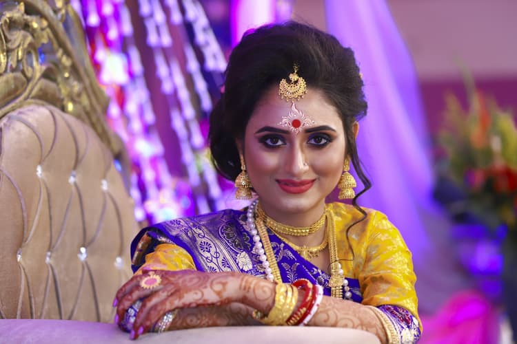 Shadow Lines image 2