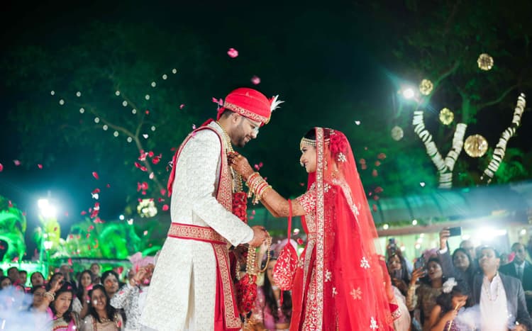 Shadow Lines image 7