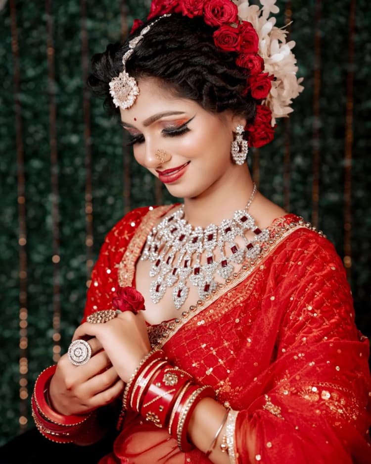 Mansi'z makeover & salon image 7
