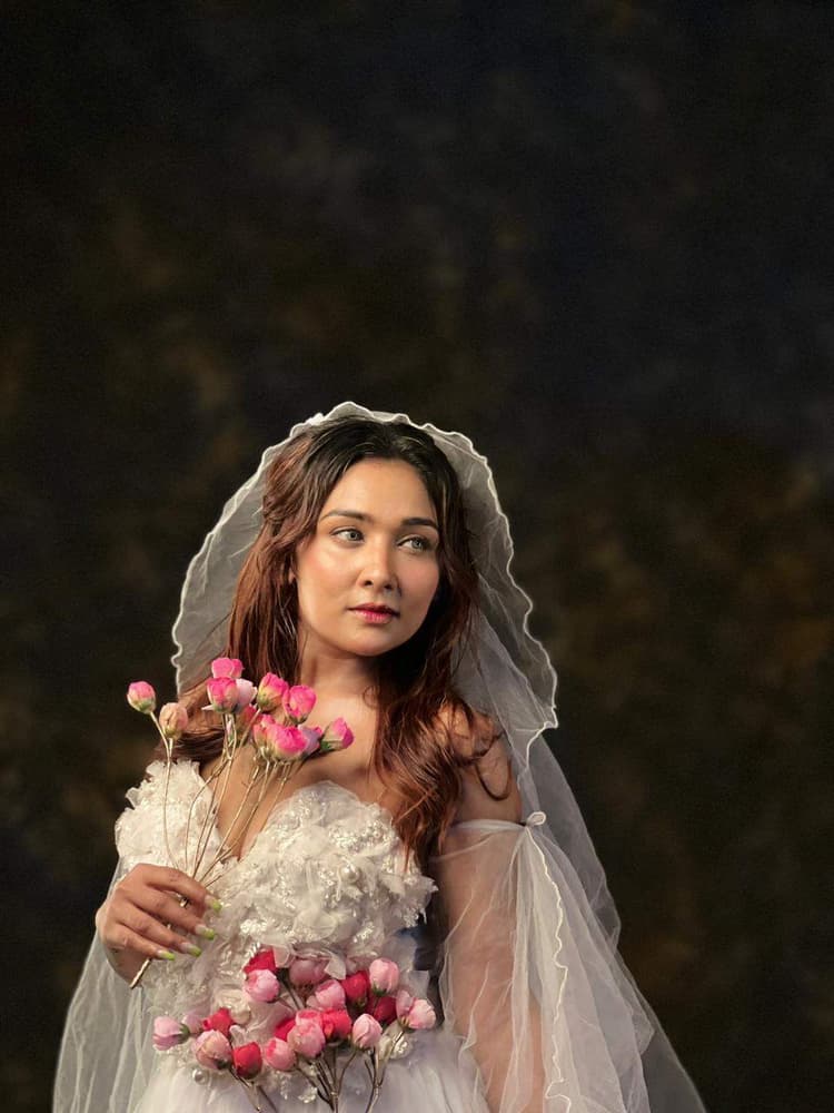 Sakti Das Makeup Artist image 9