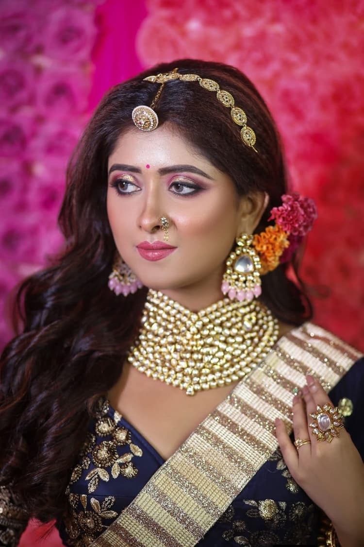 Sakti Das Makeup Artist image 35