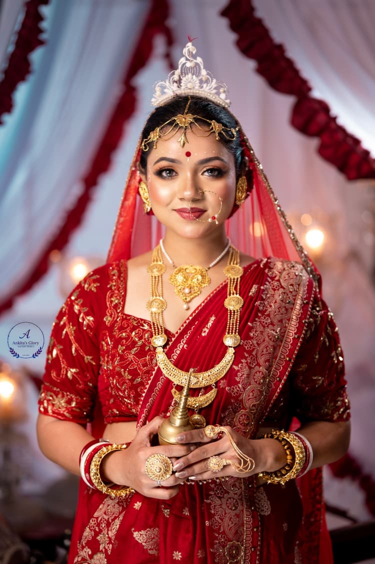 Makeup artist image 2
