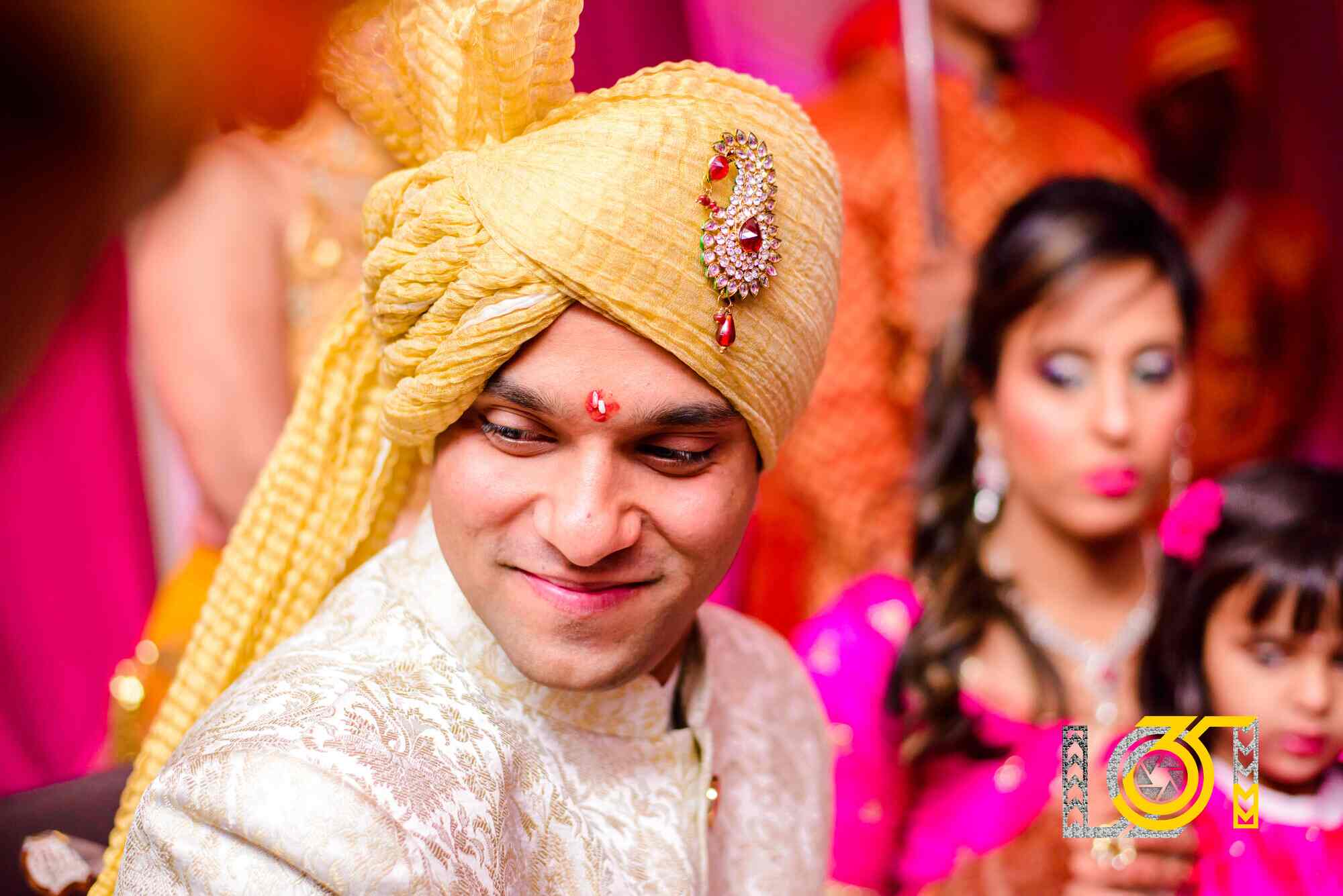Pre wedding photography portfolio of 35mm World Studio