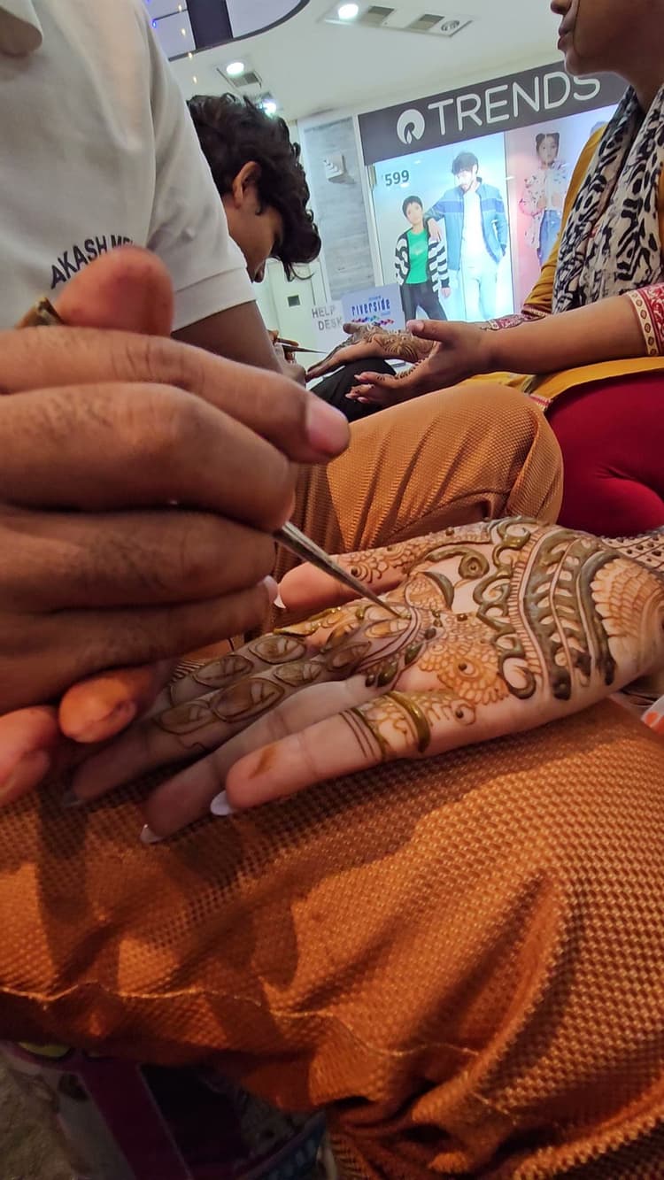 AKASH Mehandi arts image 13