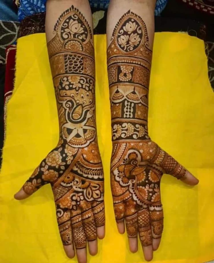 AKASH Mehandi arts image 44