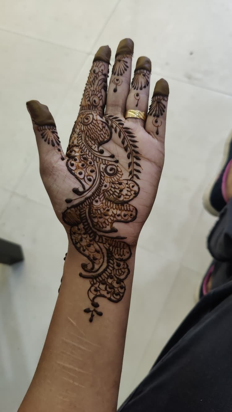 AKASH Mehandi arts image 80