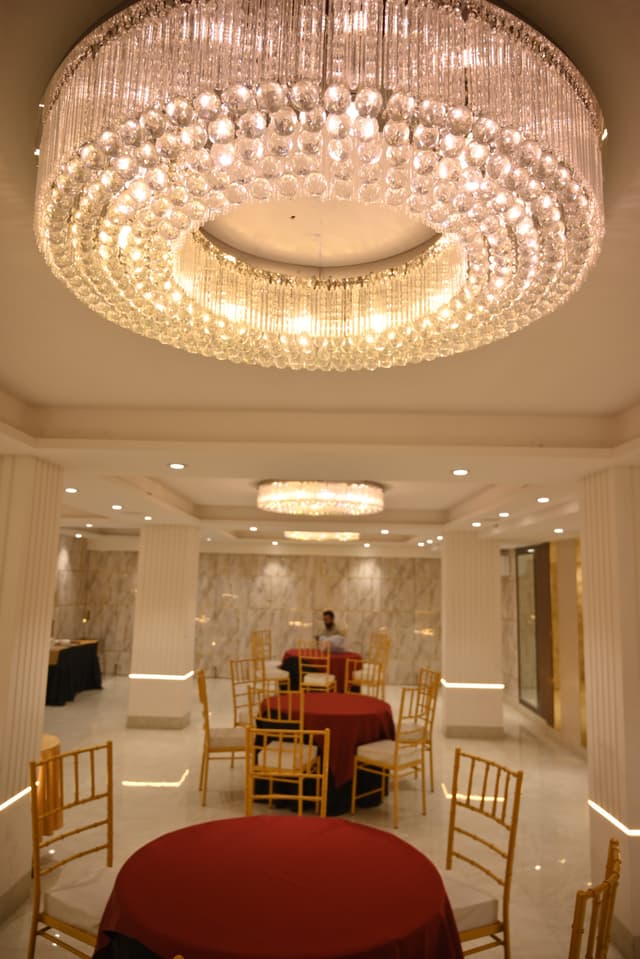 Gallery Image 1