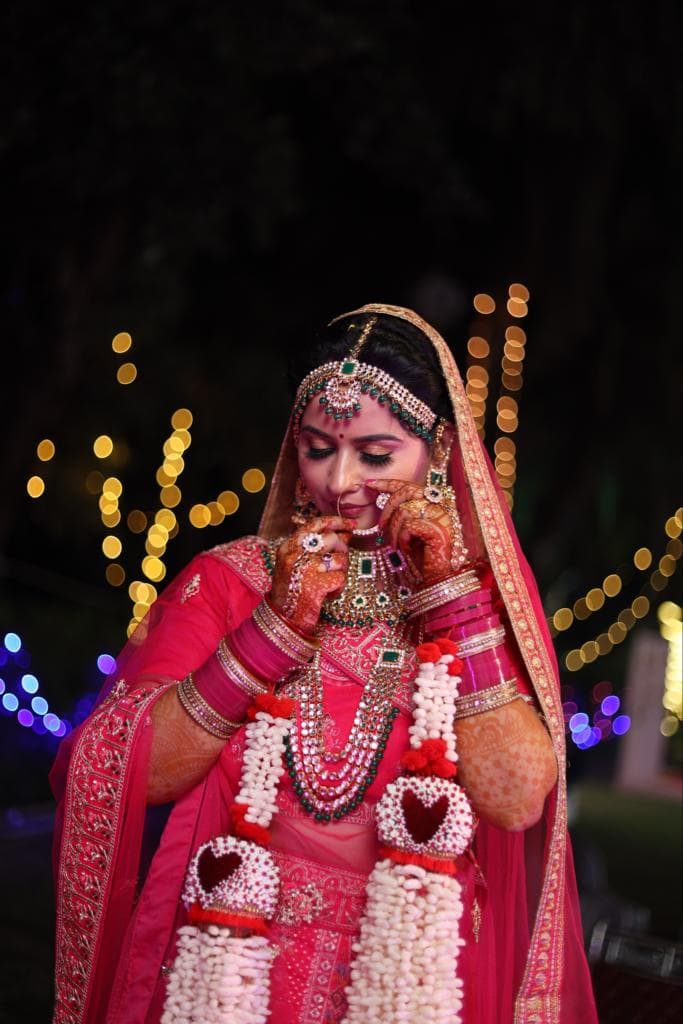 Aaru Makeup Artist image 17
