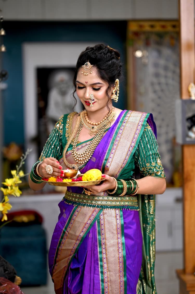 Aaru Makeup Artist image 7