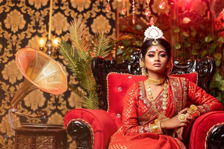 Adis Makeup Studio & Academy (Bridal Makeup Artist Aditi Mukherjee) image 9