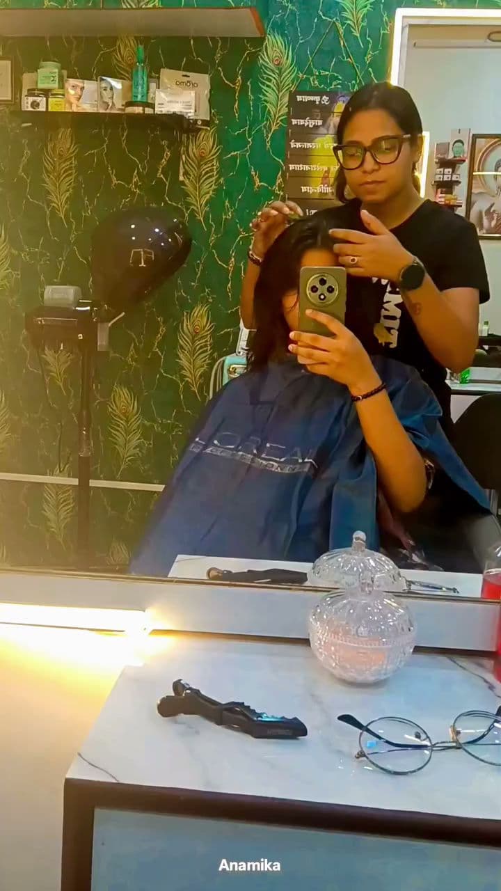 Anamika beauty saloon & makeup studio image 2