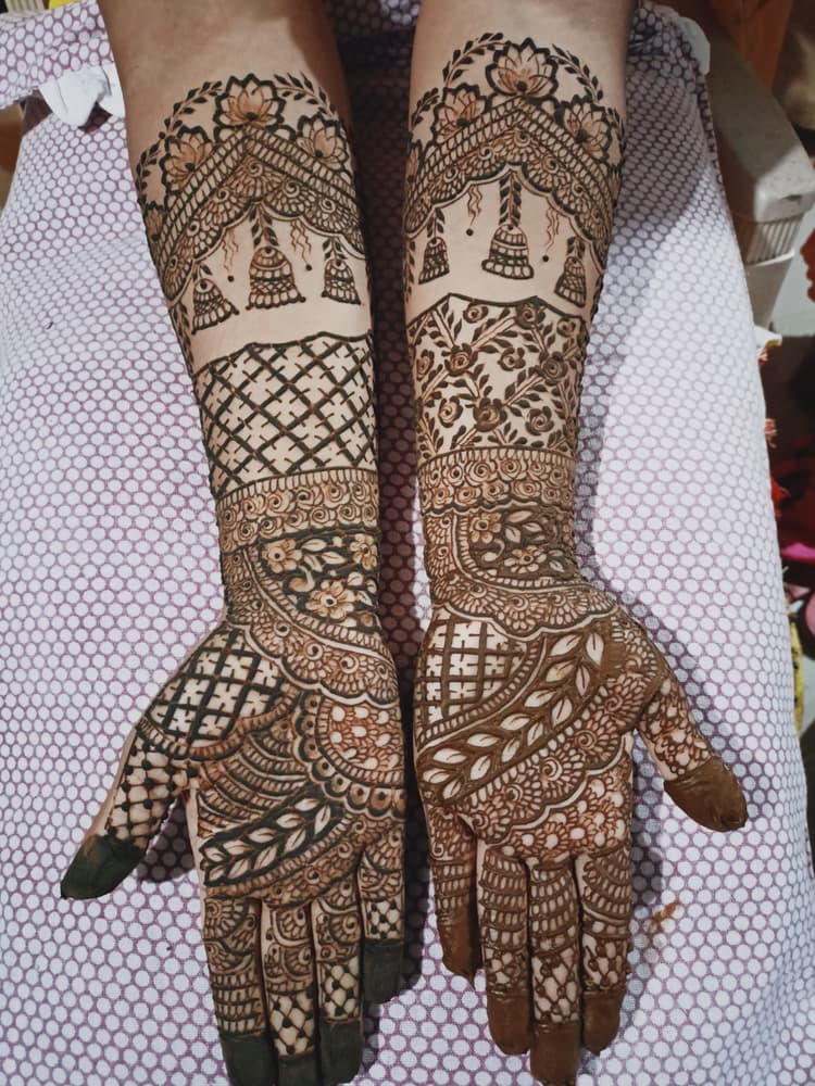 Ankur henna art image 21
