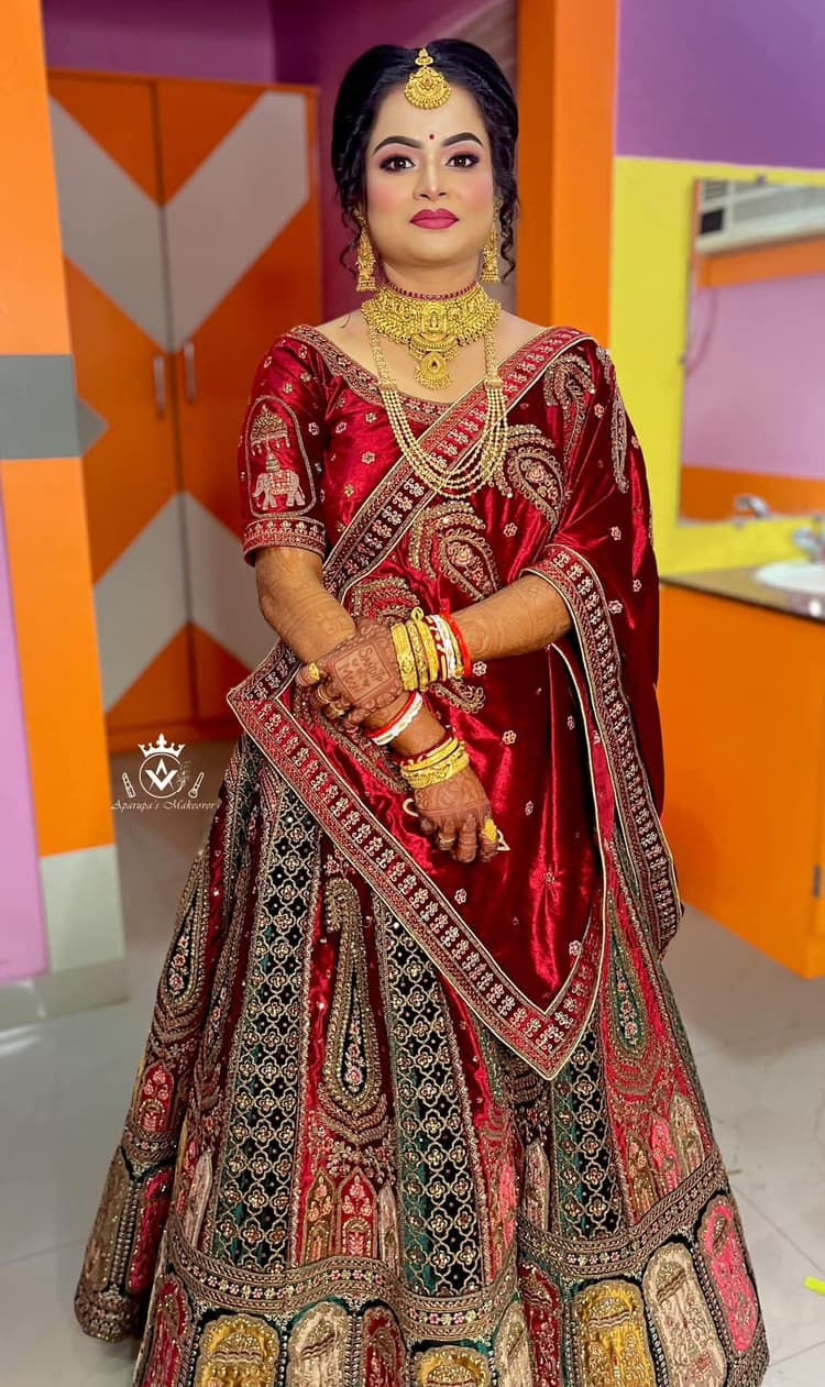 Aparupa's Makeover studio and Learning Academy image 25