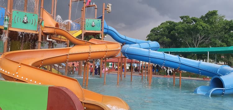 Aquatica Banquet Resort & Water Park image 3