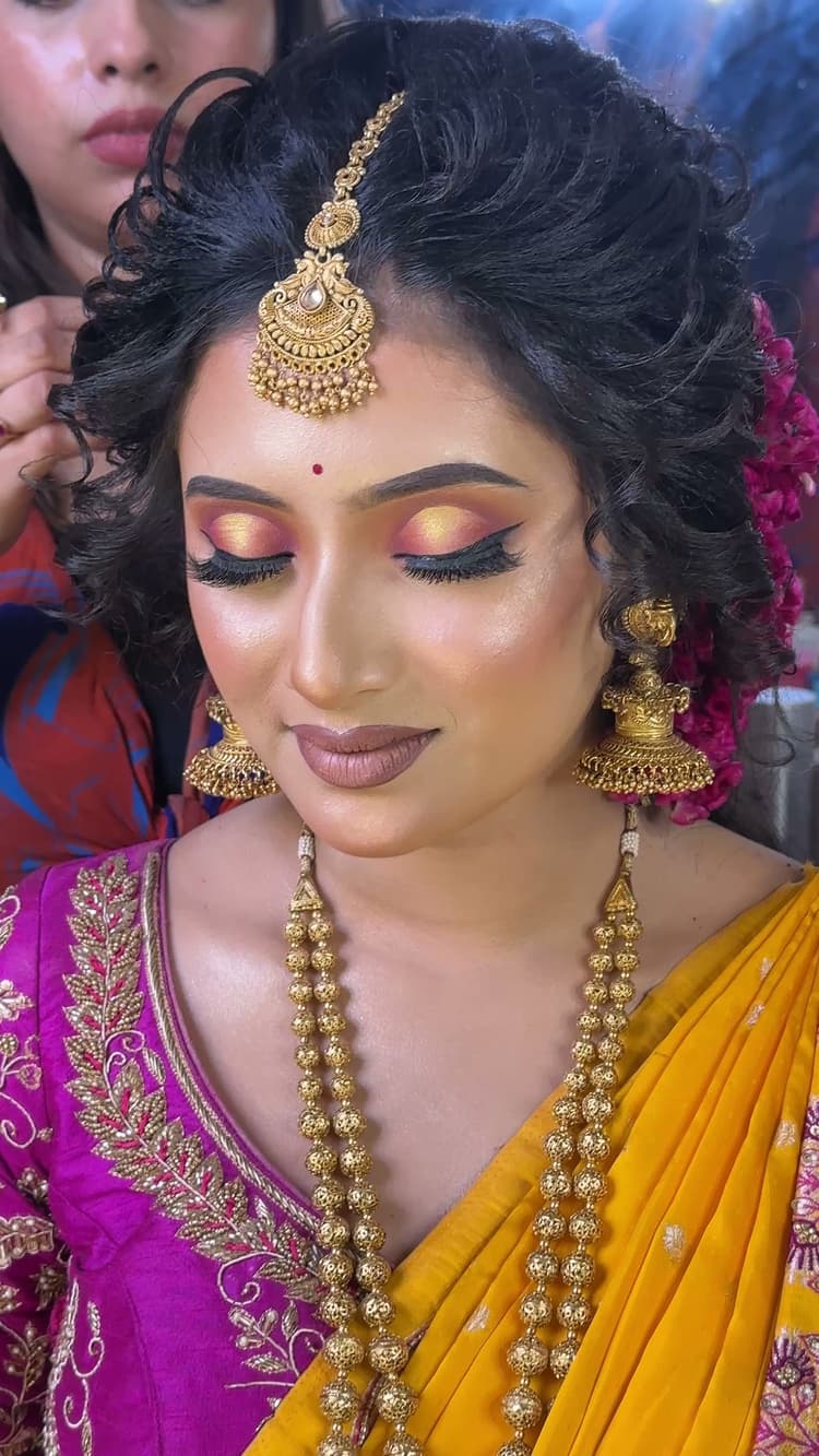Arpita's Makeup and Academy image 12