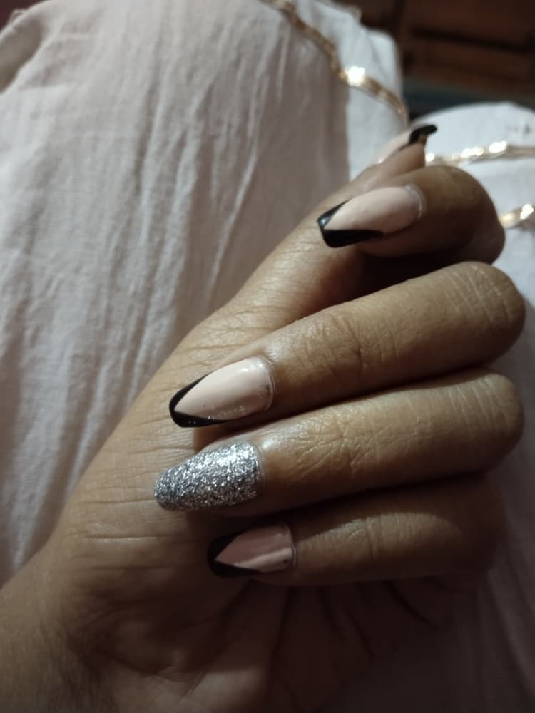 Ashmita's Makeover Salon & Academy image 12