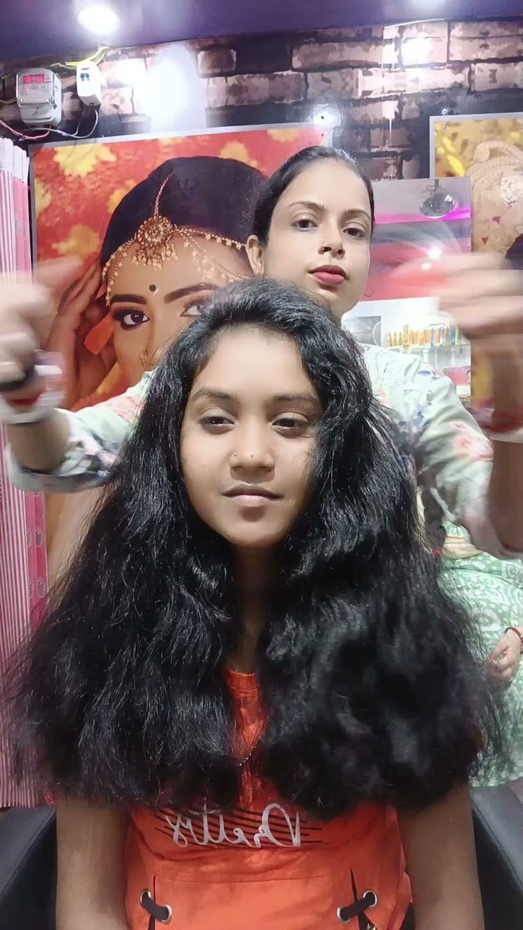 Ashmita's Makeover Salon & Academy image 14