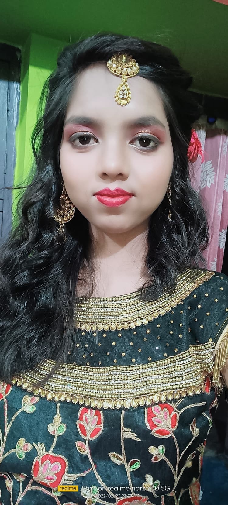 Ashmita's Makeover Salon & Academy image 24