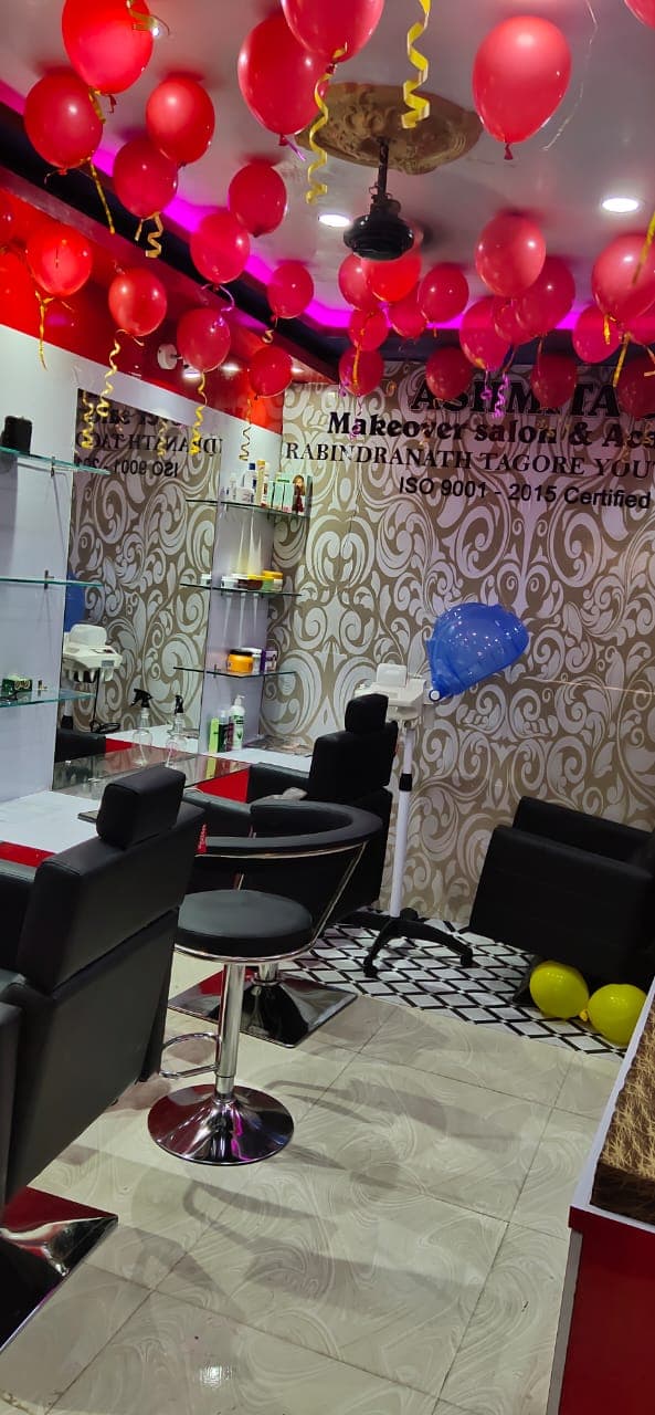 Ashmita's Makeover Salon & Academy image 9