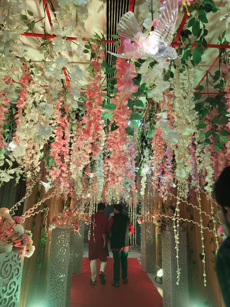 Balaji Utsav Banquets | Marriage Hall, Party Hall, Birthday Party Hall, Engagement Venue image 10
