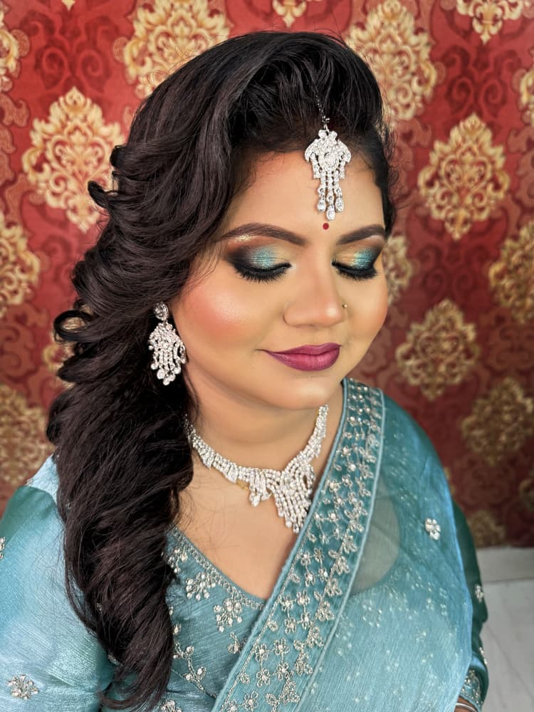 Belleza Makeover Studio & Academy | Best Makeup Artist image 20