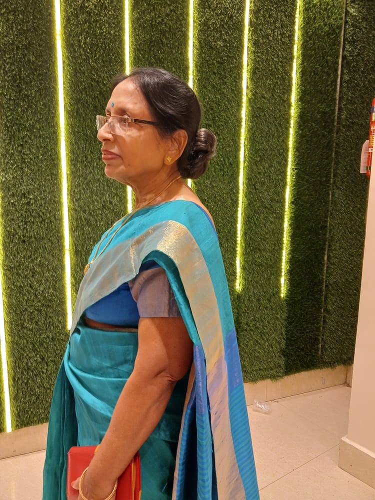 Calcutta Queen image 13