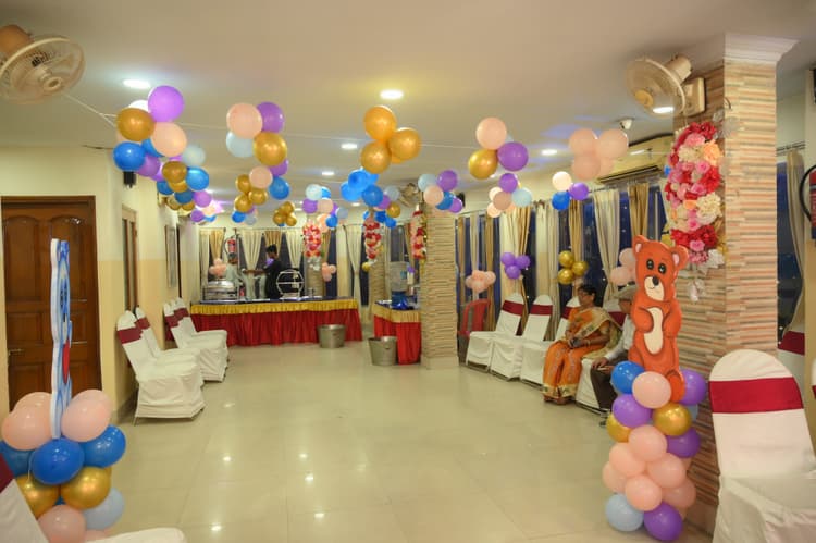 Chandra Banquets image 14