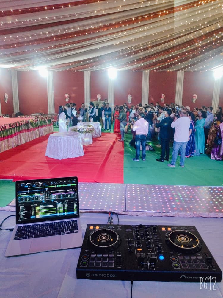 DJ Aakash Burman image 12